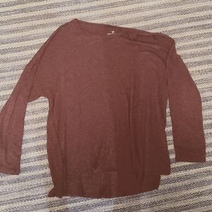 Maroon sweater